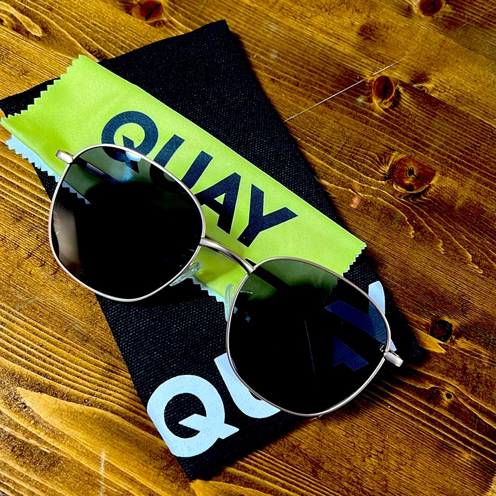 Quay jezabell polarized sunglasses